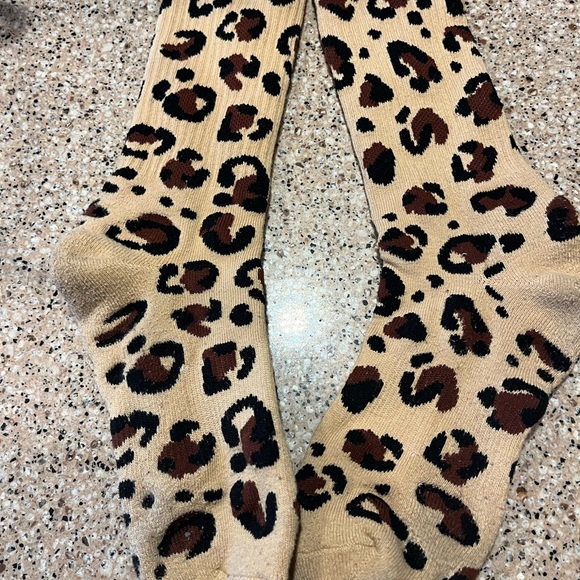Smiley face leopard socks - Picture 2 of 2